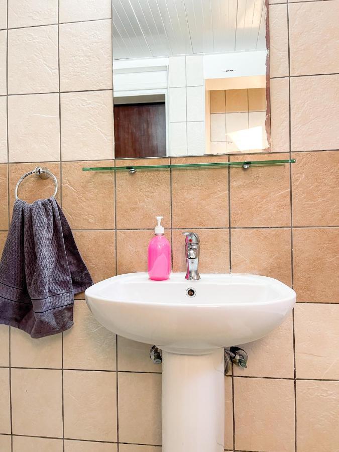 بيت شباب Nissus Urban أيا نابا المظهر الخارجي الصورة