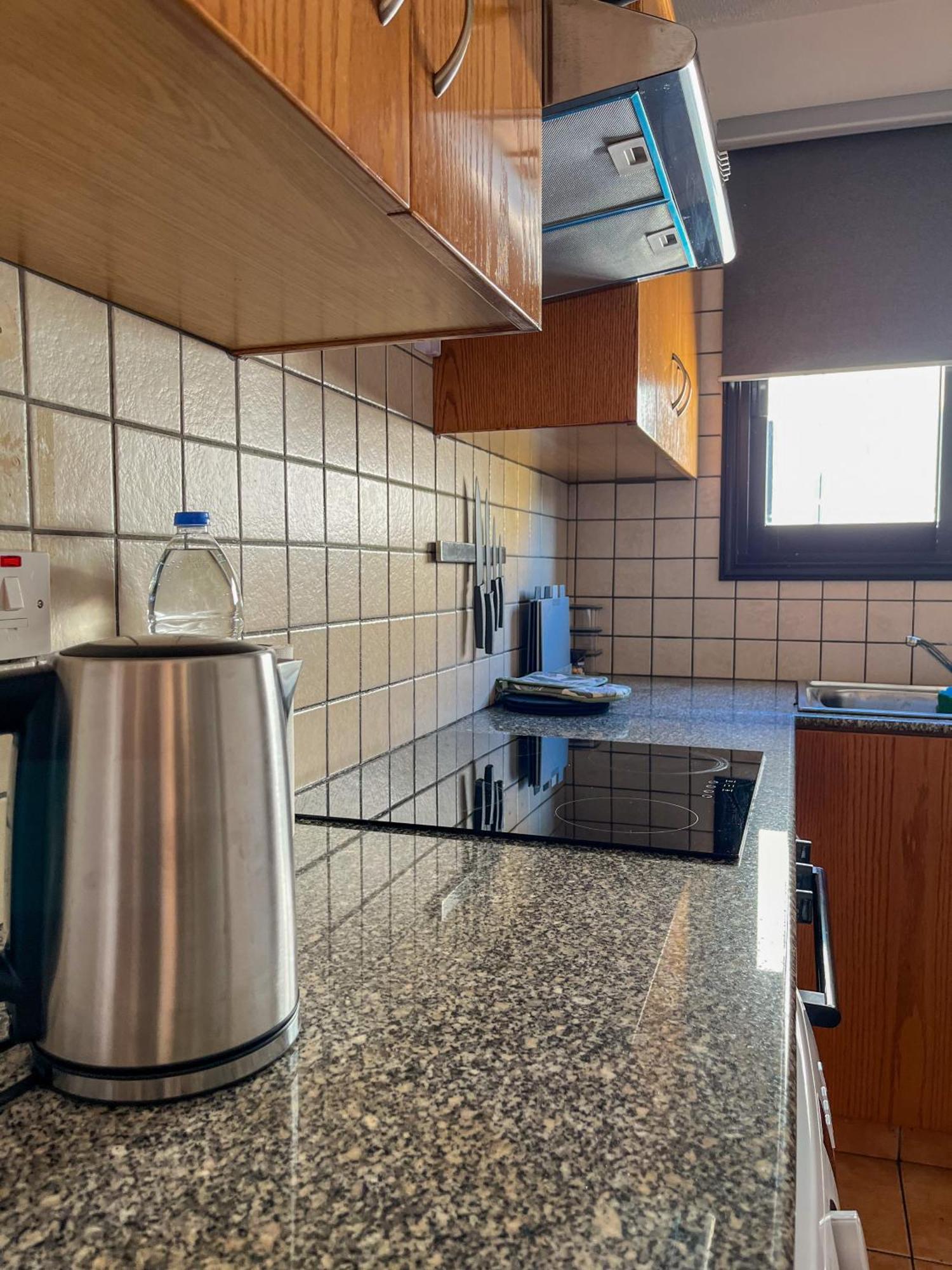 بيت شباب Nissus Urban أيا نابا الغرفة الصورة